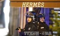 パリ銃撃、警官３人が死傷…「イスラム国」声明